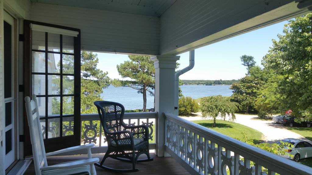 Wades Point Inn On The Bay McDaniel Exterior photo